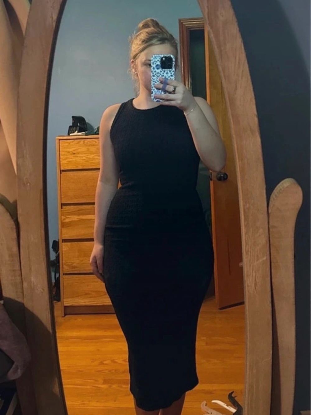 Sleeveless Black Bodycon Midi Dress - Classic Silhouette